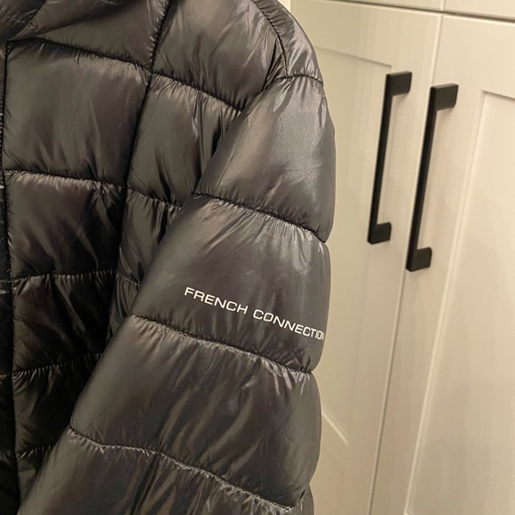 Black puffer jacket - Picture 4 of 6